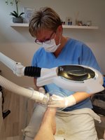 Moderne udstyr til behandling af fod og tånegle terapi hos Himmelev Fodklinik Roskilde