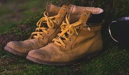 9 gode råd fra Himmelev fodklinik til dit valg af fodtøj. Det er vigtigt at du vælger dit fodtøj med omtanke og det passer til dine fødder. Vi kan hjælpe med at du vælger rigitgt